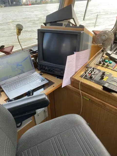 Arbeidsbåter til salgs