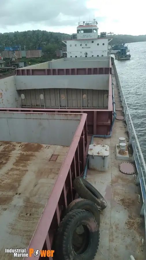 Containerskip til salgs