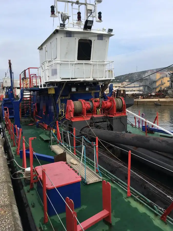 Dredge til salgs