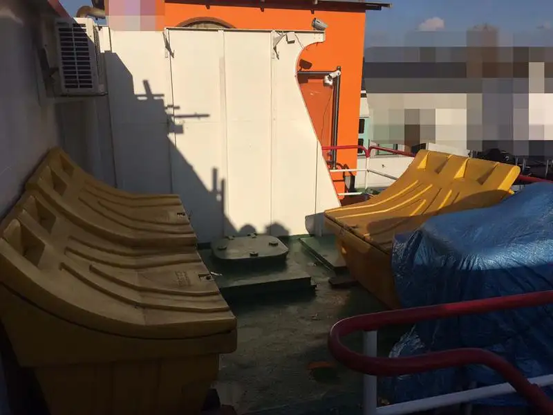 Containerskip til salgs