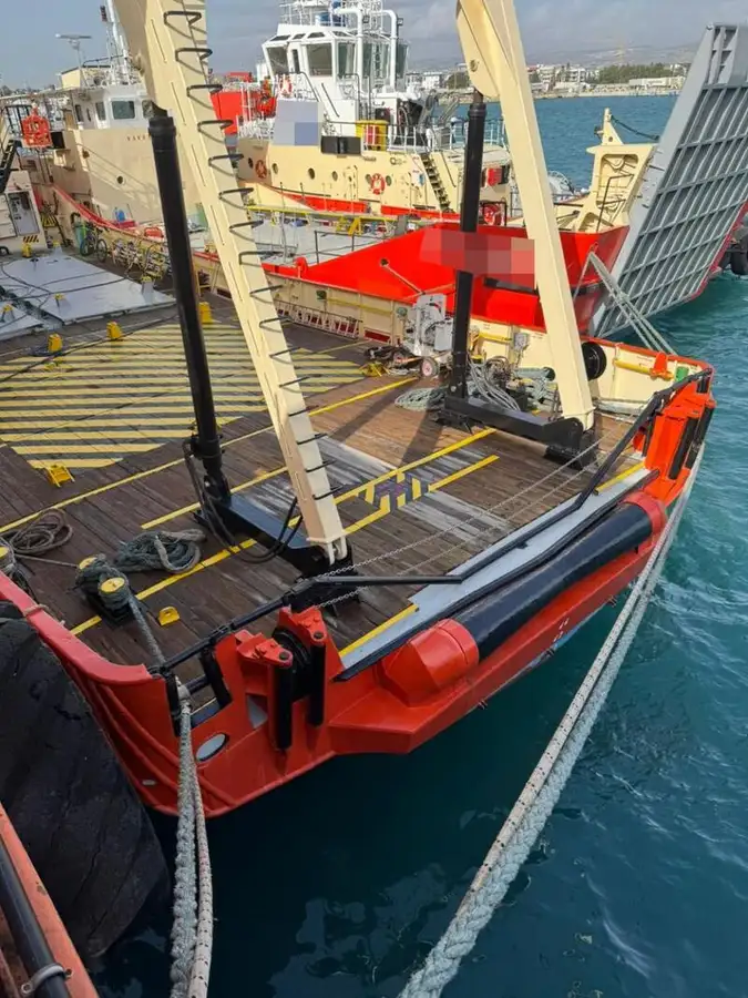 Containerskip til salgs