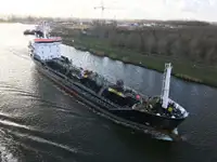 Oil/Chemical tanker til salgs