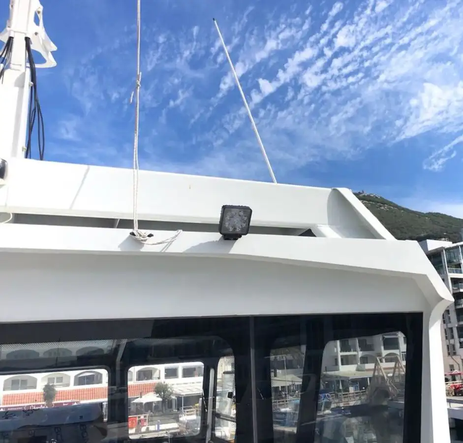 Katamaran til salgs