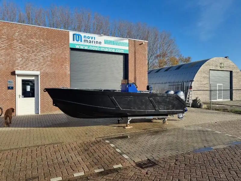 Containerskip til salgs