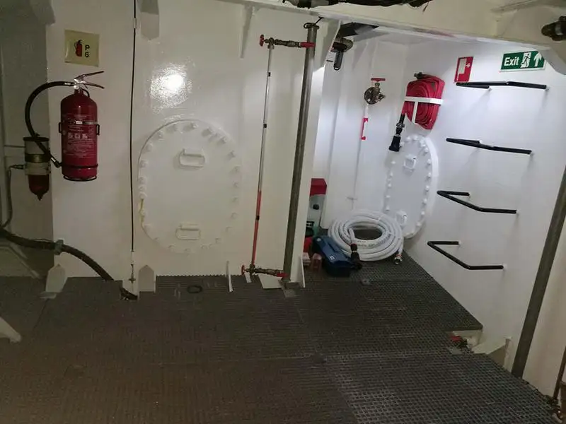 Arbeidsbåter til salgs