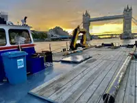 Multifunksjonsfartøy til salgs