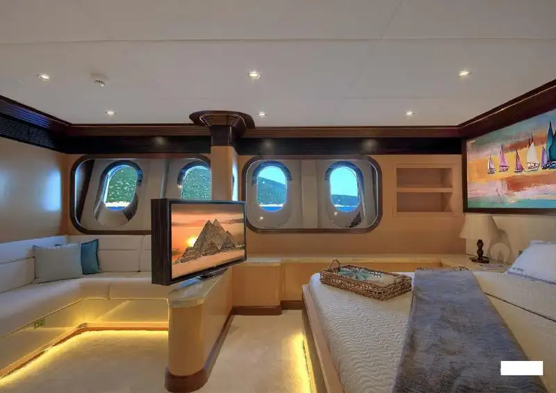 Yacht til salgs