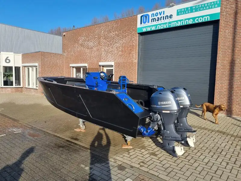 Containerskip til salgs