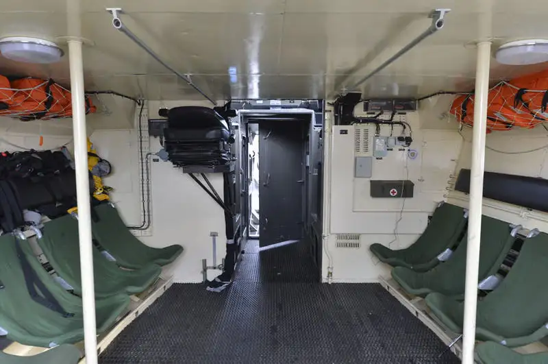 Marine/militære fartøyer til salgs