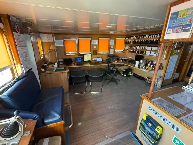 Containerskip til salgs