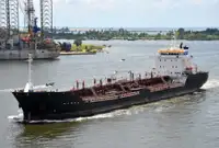Oil/Chemical tanker til salgs