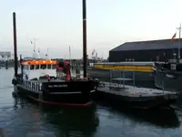 Arbeidsbåter til salgs