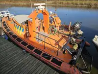 Stivt oppblåsbart fartøy til salgs
