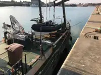 Arbeidsbåter til salgs