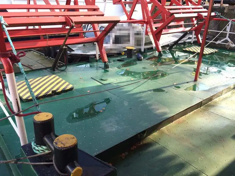 Containerskip til salgs