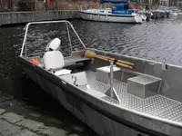 Arbeidsbåter til salgs