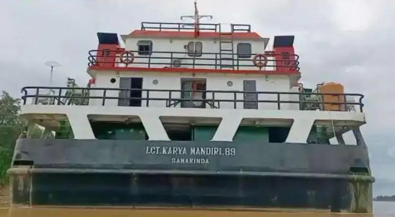 Landingsfartøy, tank til salgs