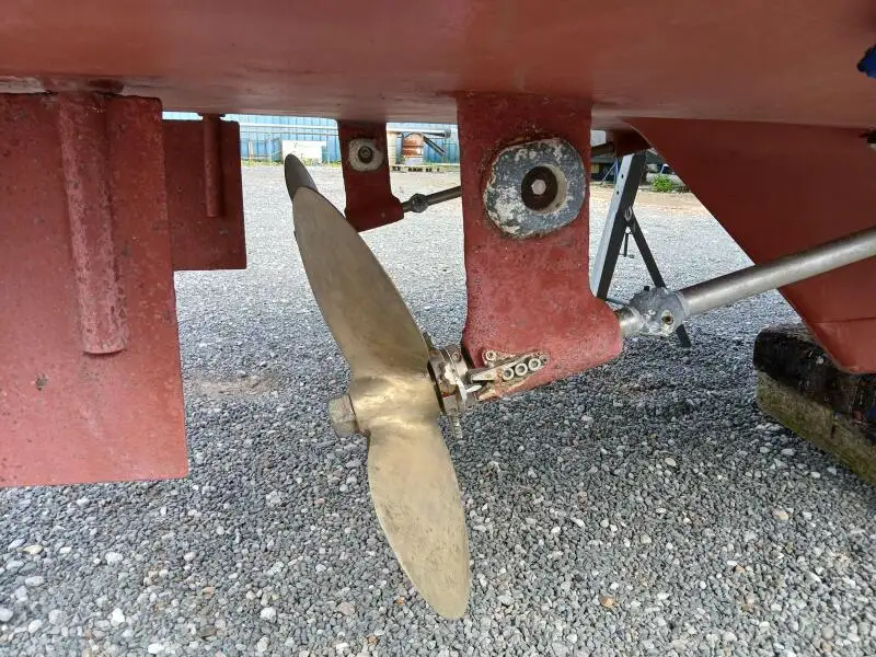 Arbeidsbåter til salgs