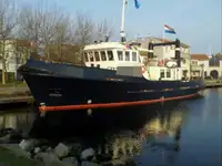 Patruljebåt til salgs