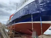 Arbeidsbåter til salgs