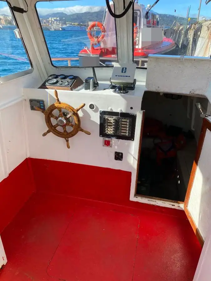 Arbeidsbåter til salgs