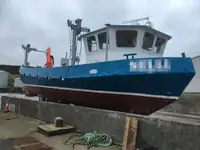 Arbeidsbåter til salgs
