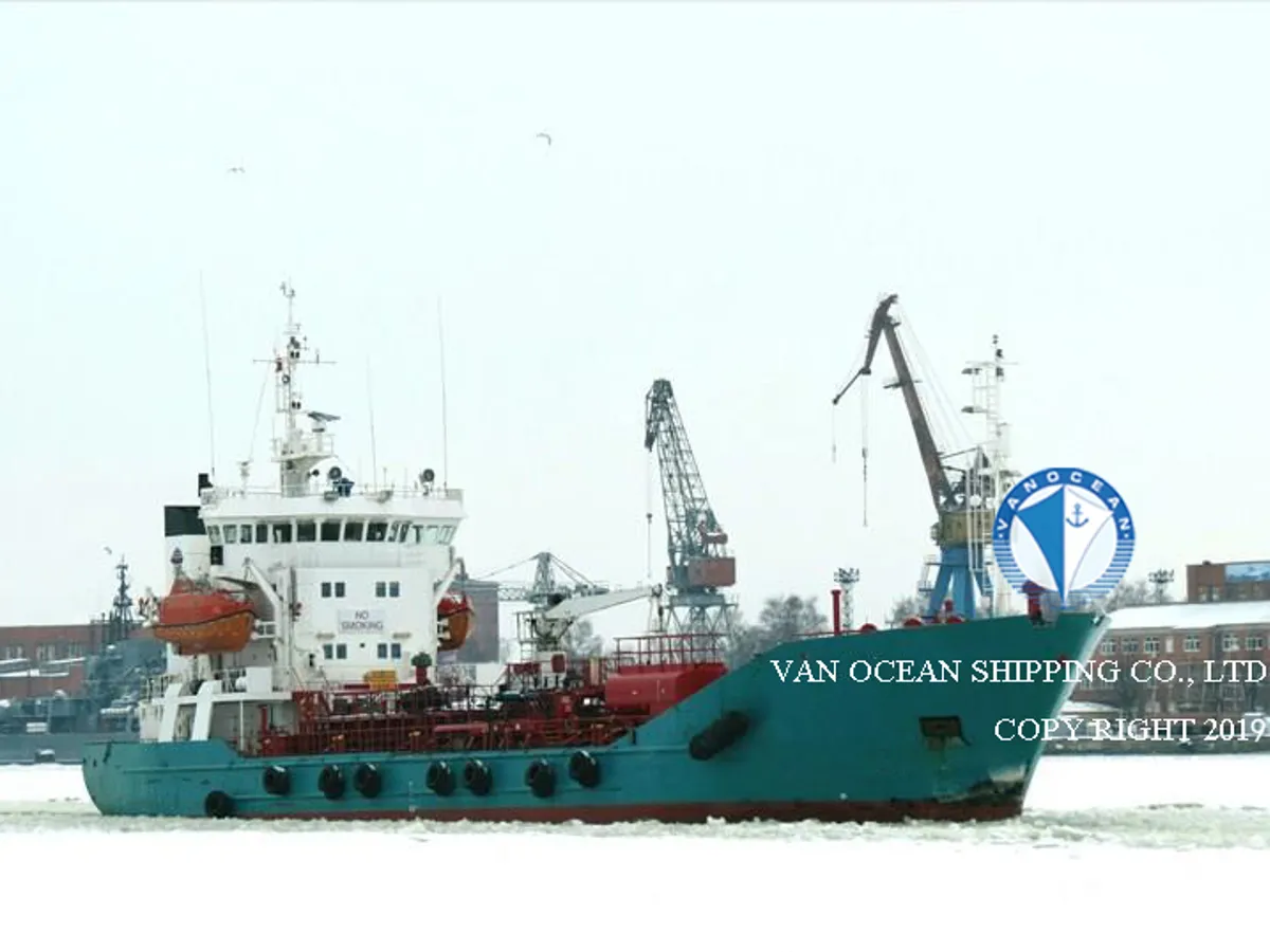 Olje-/kjemikalietanker til salgs