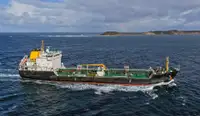 Oil/Chemical tanker til salgs