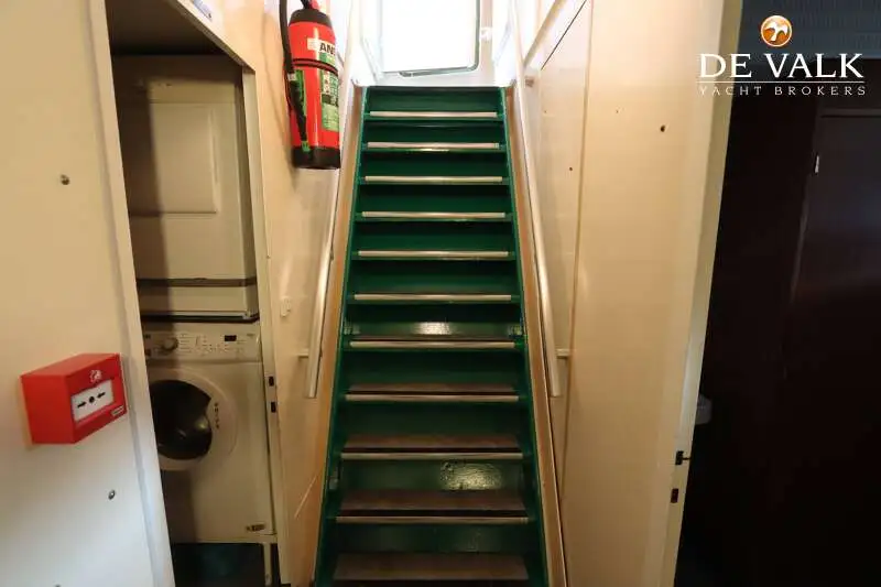 Flytende hotell til salgs
