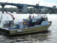 Dykkestøttefartøy til salgs