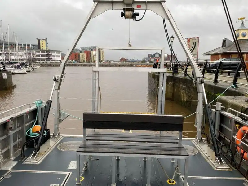 Arbeidsbåter til salgs