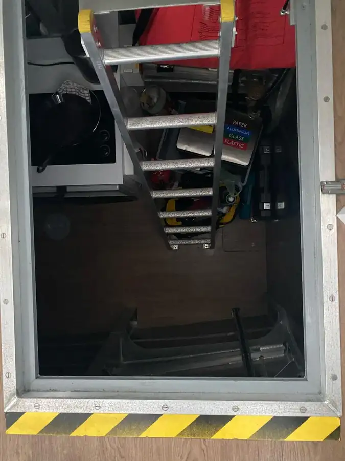 Arbeidsbåter til salgs