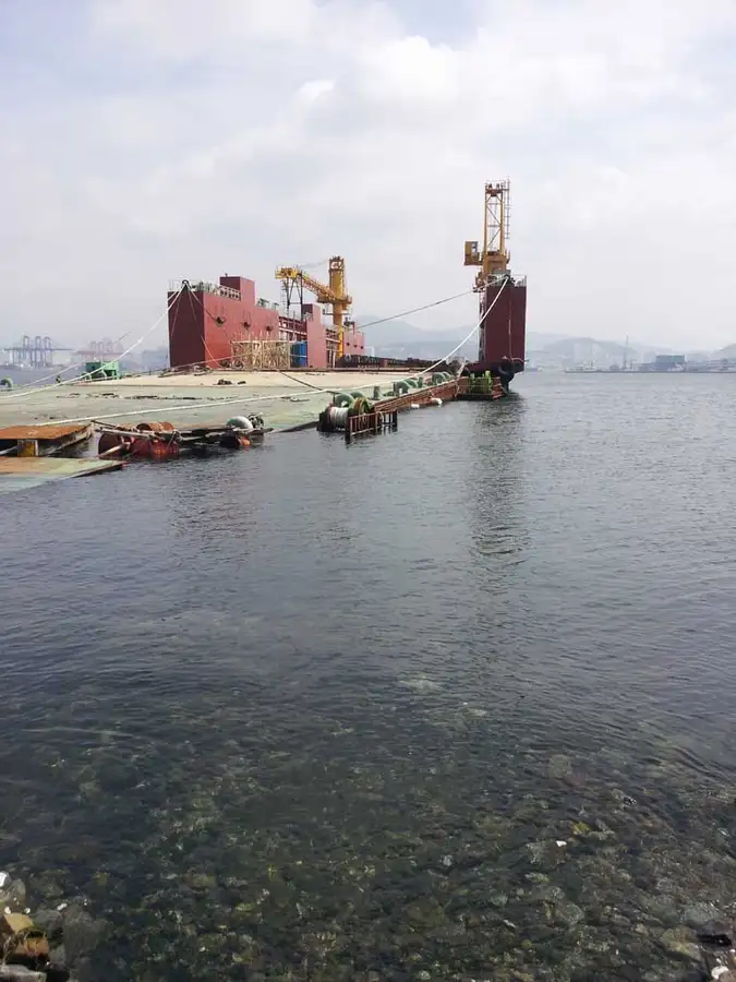 Flytebrygge til salgs