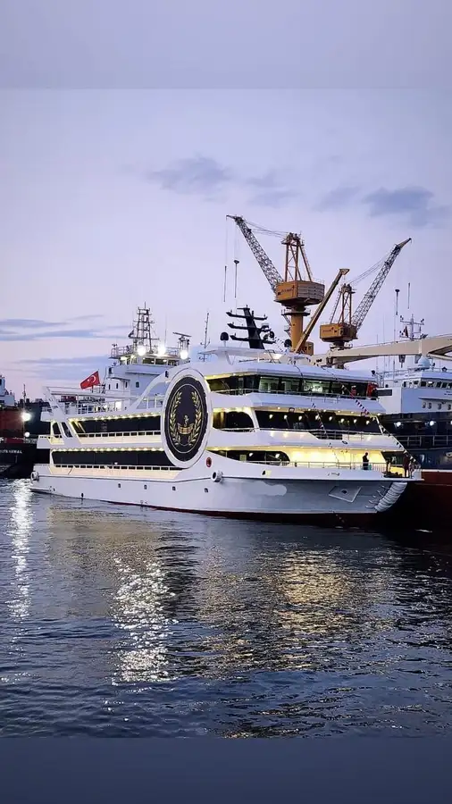 Motorfartøy til salgs