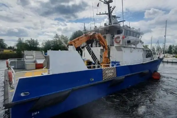 Katamaran til salgs