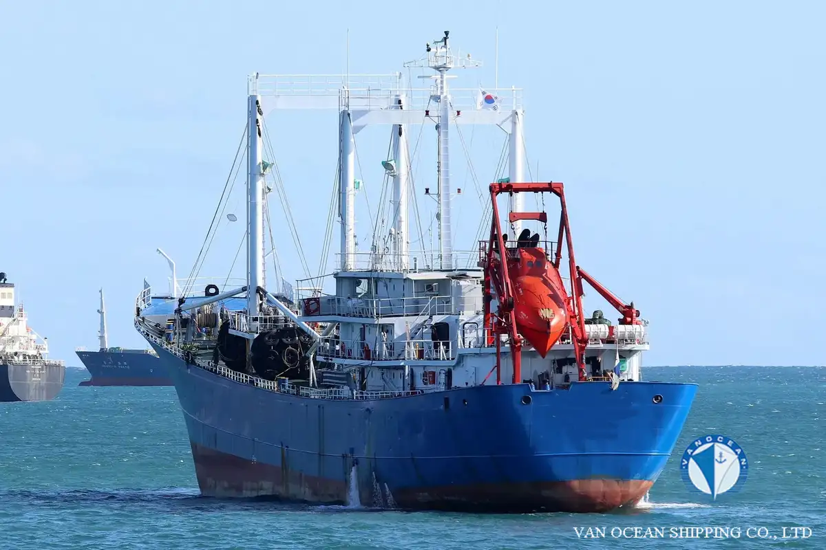 Kjøleskip til salgs