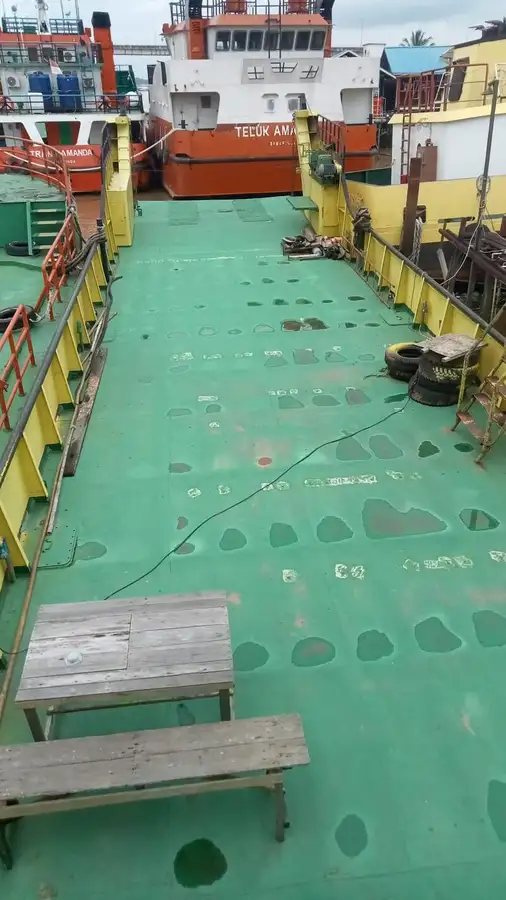 Landingsfartøy, tank til salgs