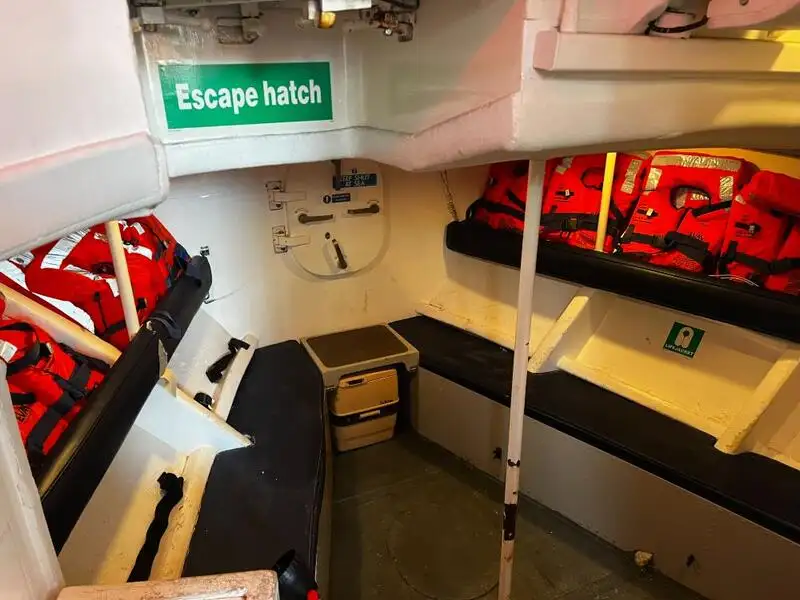 Mannskapsbåt til salgs