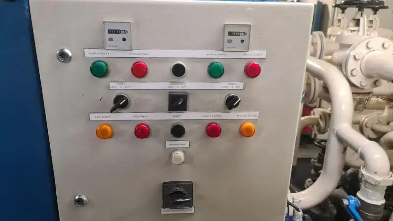 Forsyningsskip til salgs