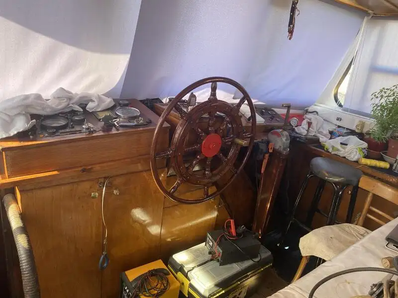 Arbeidsbåter til salgs