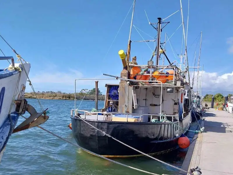 Linefartøy til salgs