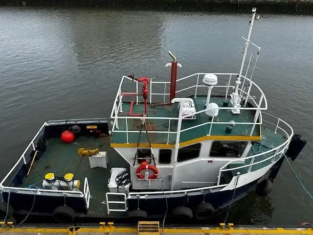 Arbeidsbåter til salgs