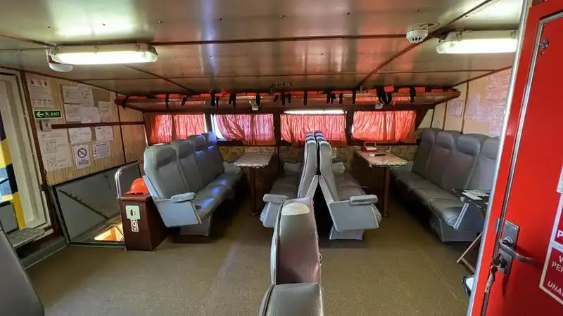 Mannskapsbåt til salgs