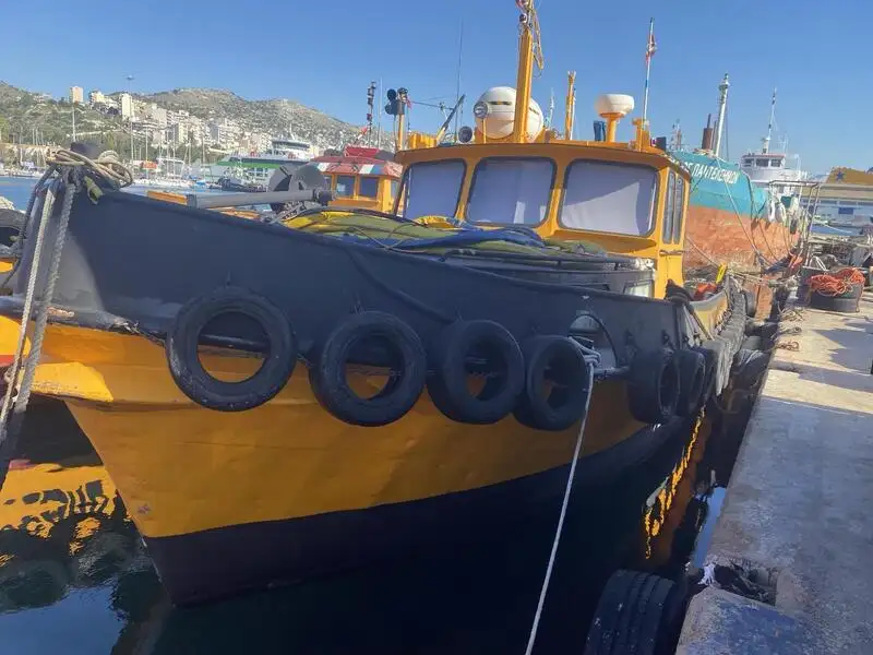 Arbeidsbåter til salgs