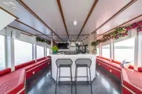 Motorfartøy til salgs