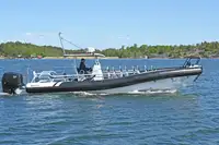 Stiv oppblåsbar båt til salgs