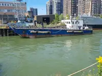 Landingsfartøy, tank til salgs