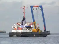 Arbeidsbåter til salgs