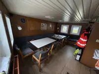 Forsyningsskip til salgs