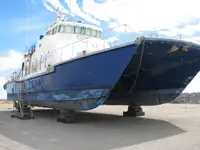Katamaran til salgs